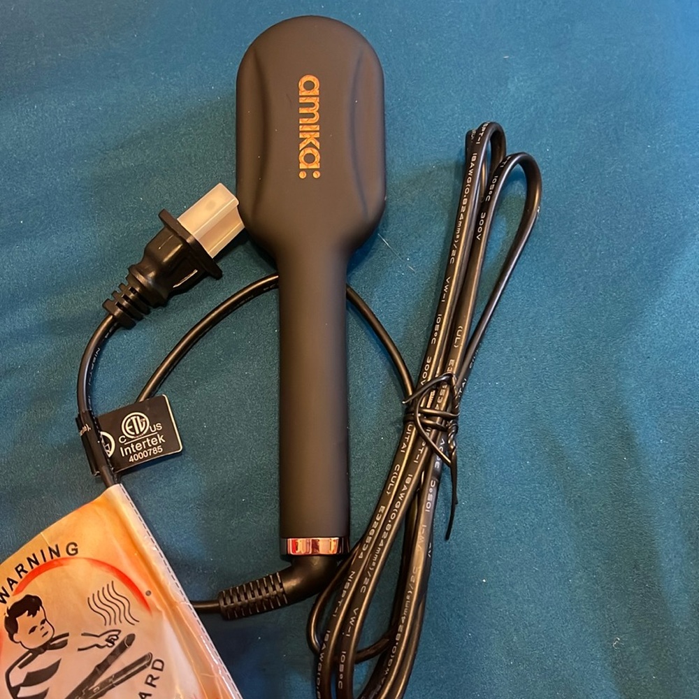 Amika Polished Perfection Mini Thermal Heated Hair Straightening Brush
